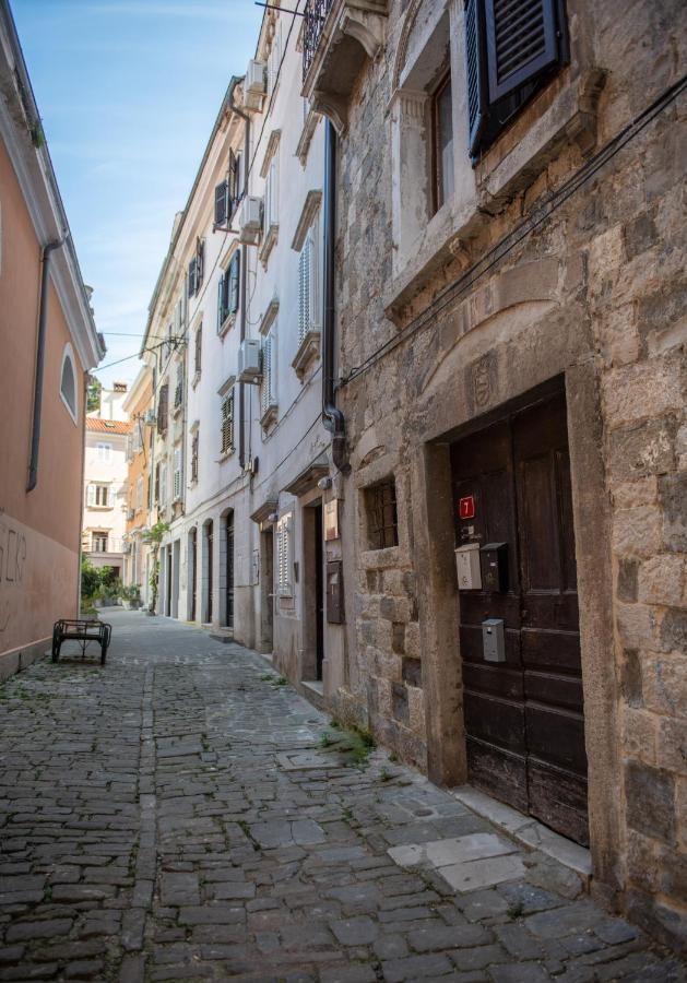 Saint Roch Square Seven Πιράν Εξωτερικό φωτογραφία